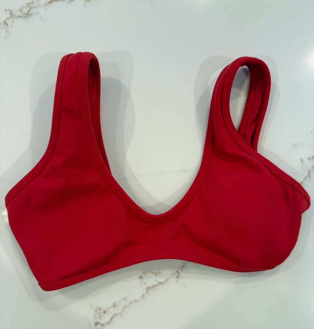P'tula Women's Red Scoop Neck Sports Bra